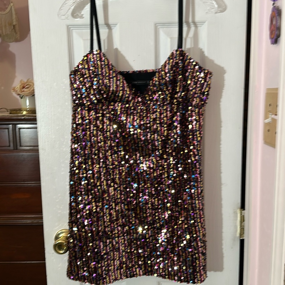 Adorable Zara sequin mini dress size large !